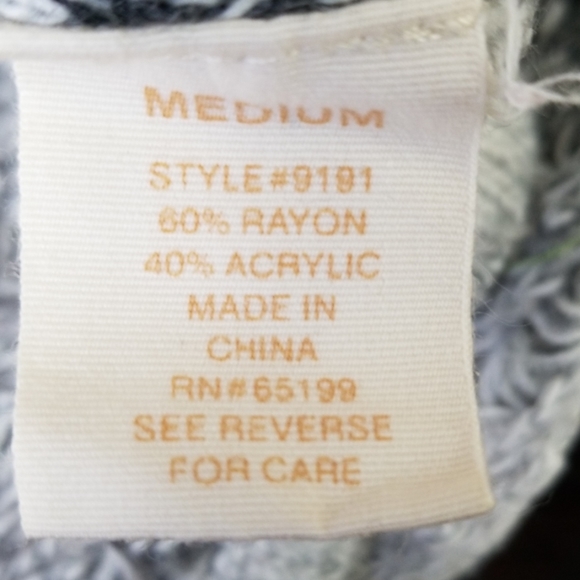 🎪❤Love Rocks Gray Sweater - Picture 5 of 5